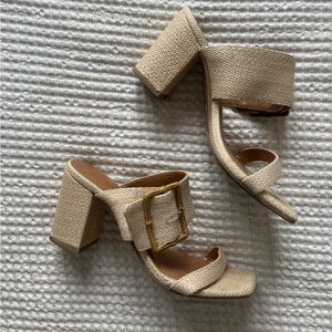 Universal Thread Elegant Tan Block Heel Sandals